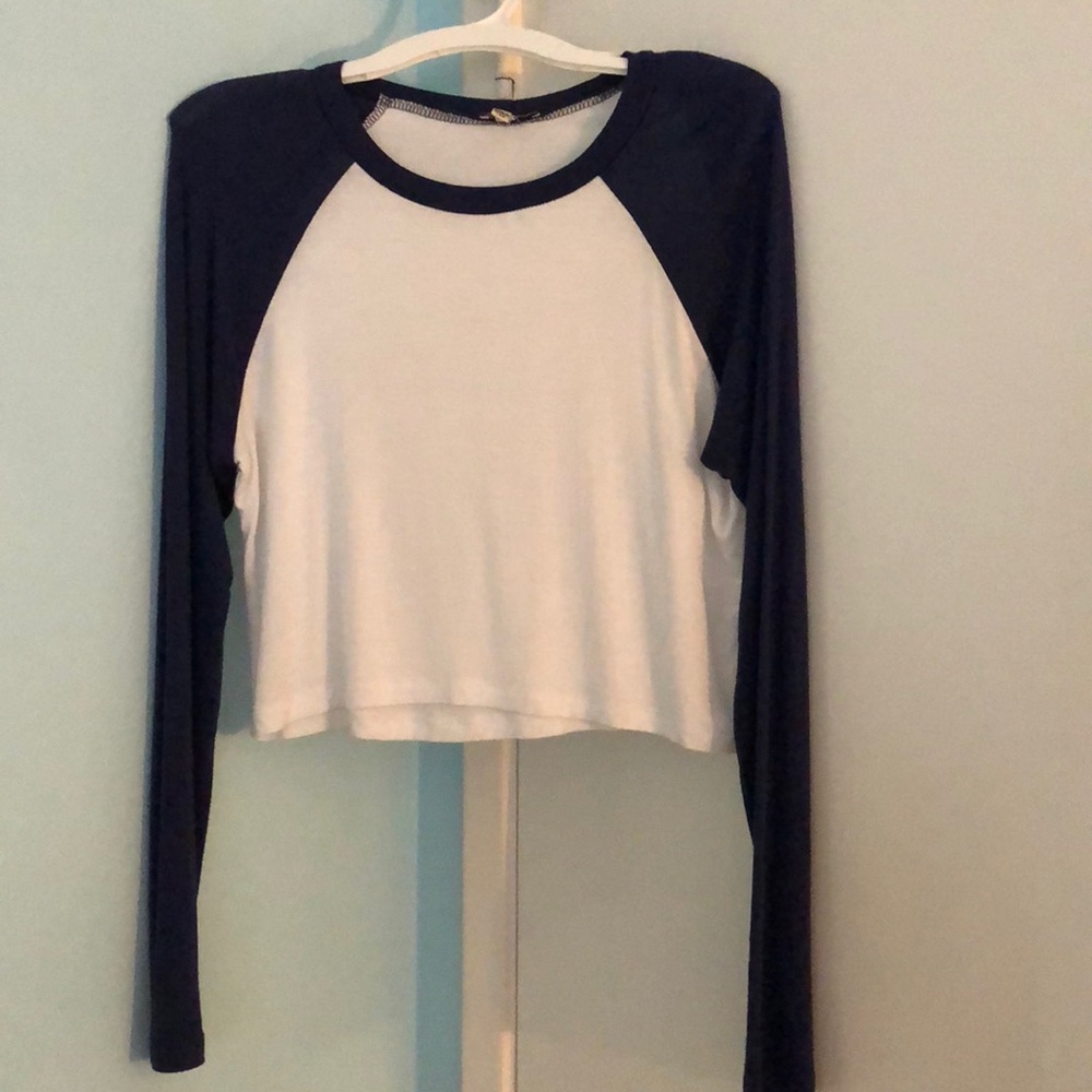 Dark blue and white baseball tee